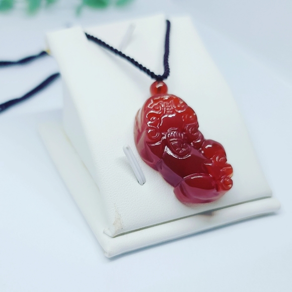 Red Agate Pixiu Carving necklace ♥ - Picture 2 of 4